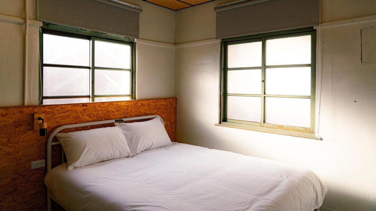 Dope Hostel Тайчжун Экстерьер фото