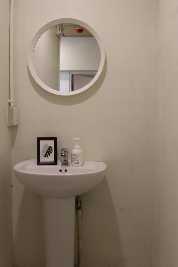 Dope Hostel Тайчжун Экстерьер фото